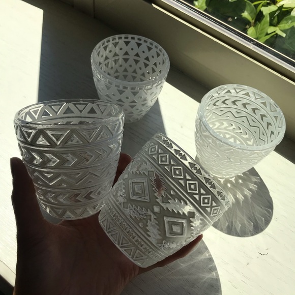 🕯4 Votive Etched Candle Holders - Picture 3 of 7